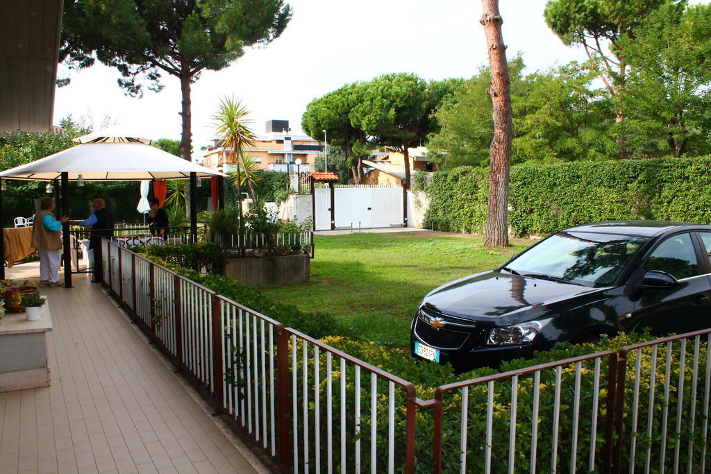 La Casa Della Musica Bed and Breakfast Τσιαμπίνο Δωμάτιο φωτογραφία
